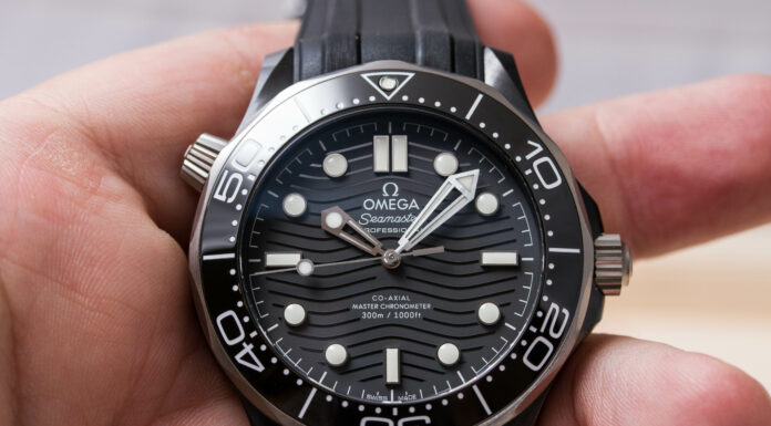 Review Omega Seamaster Diver 300M – Biểu Tượng Đồng Hồ Lặn Cao Cấp